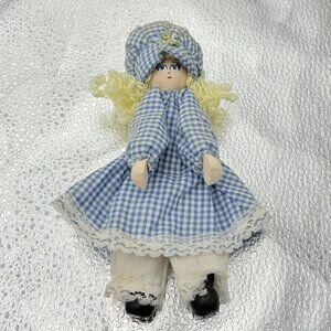 VTG Handmade Clothespin Doll Wooden Peg Girl Blue Check‎ Dress Bonnet Farmhouse